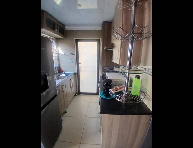 2 BEDROOM HOUSE FOR SALE IN MAHUBE VALLEY